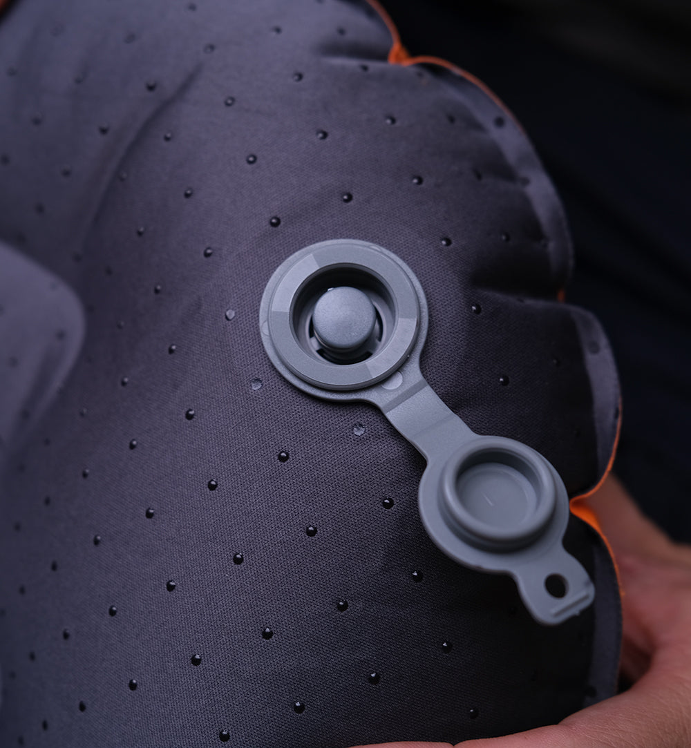 ENLIGHTENED EQUIPMENT / Cloud 9 UL Pillow