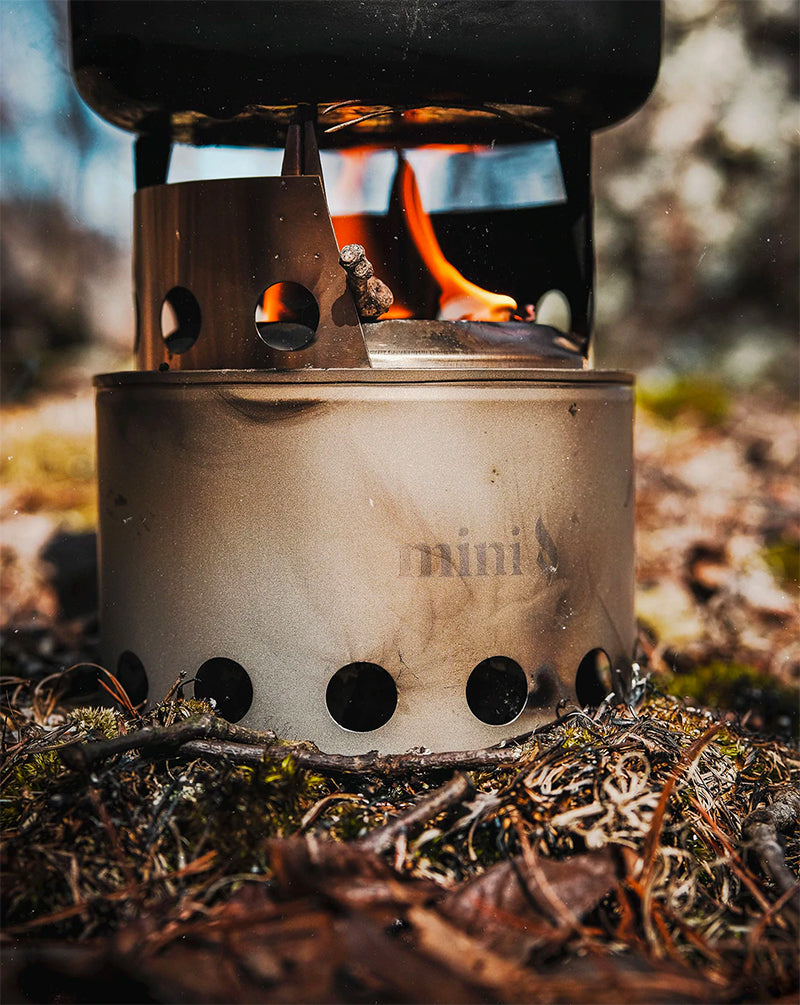 Bushbuddy / Mini Camp Stove & Mini Pot Set
